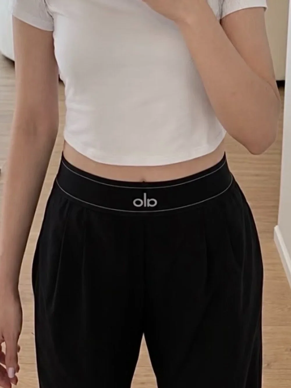 ALO Yoga Suit Up Trouser Black ✨ Regular | Relaxed Fit Wide Leg Pants